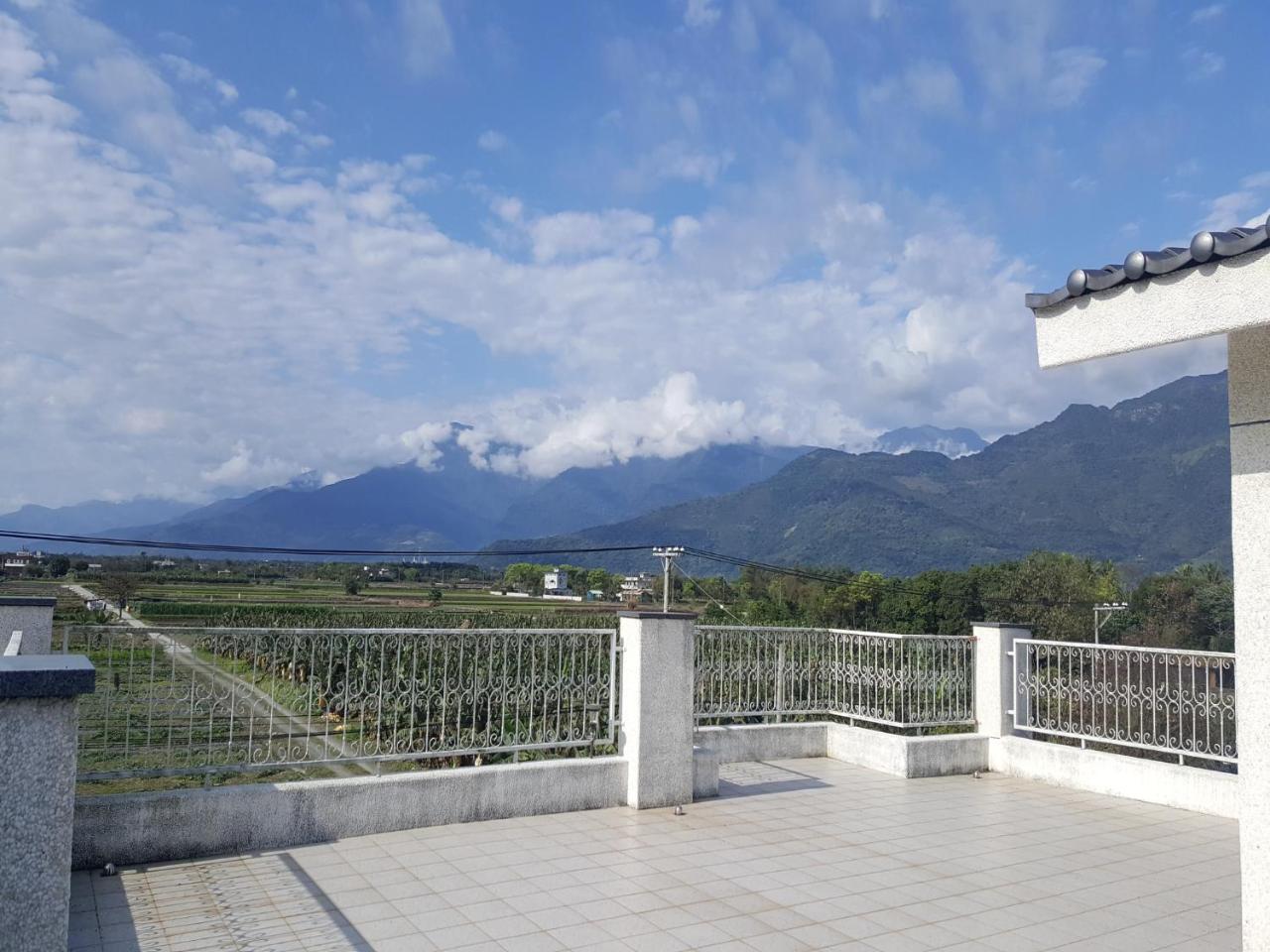 Yi Tian Homestay Fenglin Esterno foto